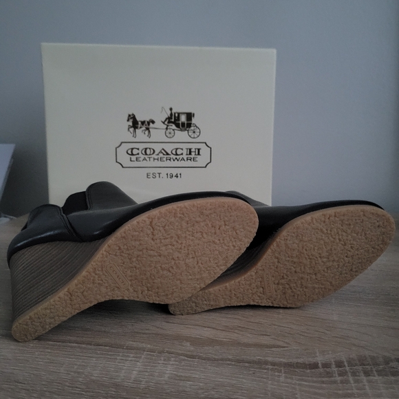 NIB Coach Farah Washed Leather Boots - Picture 7 of 8